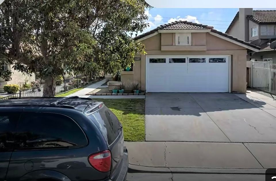 1st image of 14409 Woodland Dr