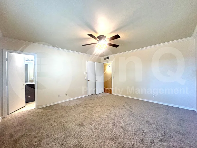 3421 E Camelback Rd — Photo 15