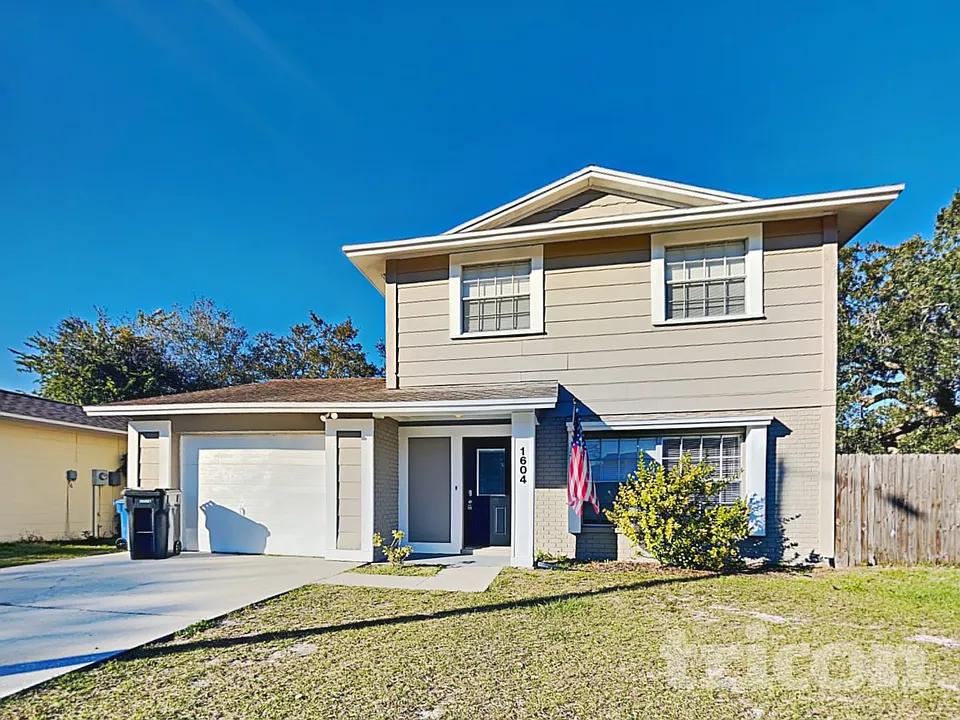 1604 Palm Leaf Dr