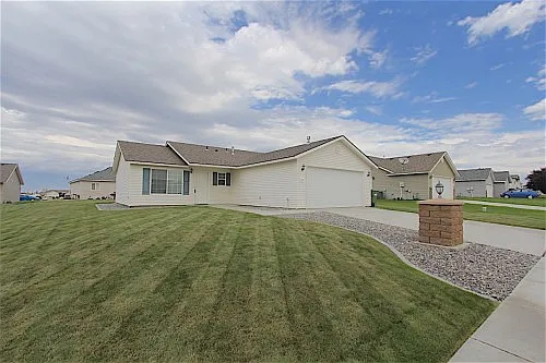3414 Emerald Downs Ln photo 1