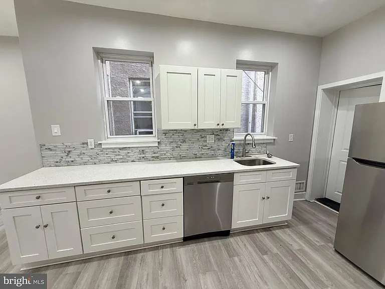 3415 G St — Photo 12