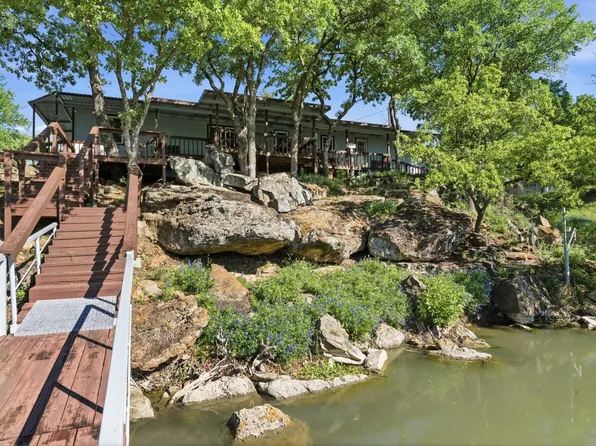 1069 Kennon Point, Palo Pinto, TX 76484
