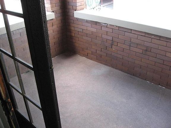 Outdoor space. Large covered porch.