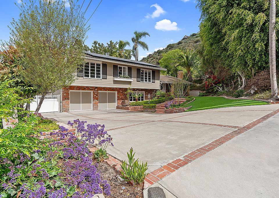 2nd image of 12575 Greenwald Ln