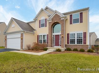 230 Bennett Ct S, Oswego, IL