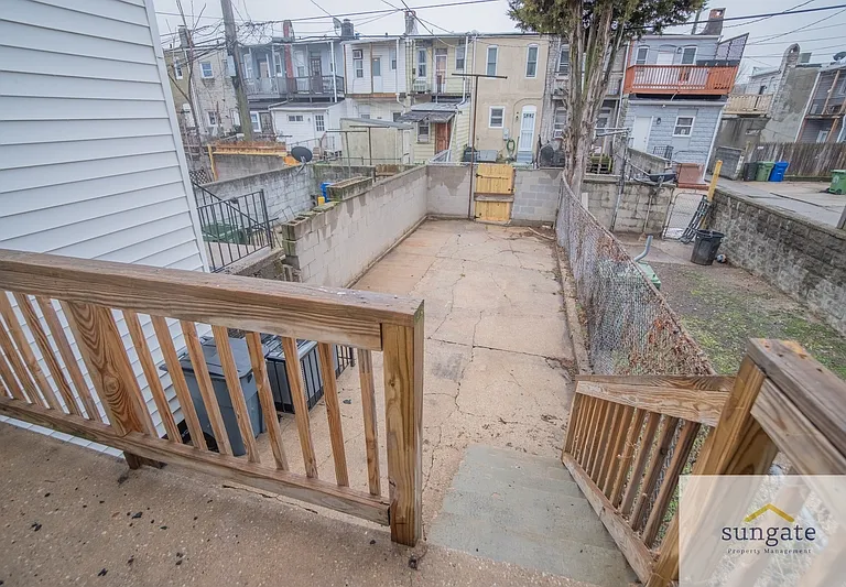 3205 Esther Pl — Photo 27