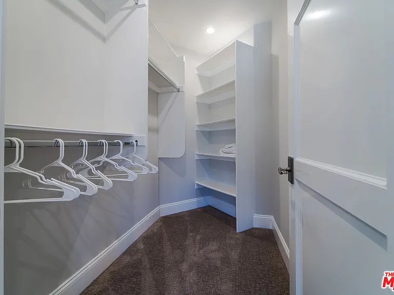 812 S Catalina Ave #B — Photo 14