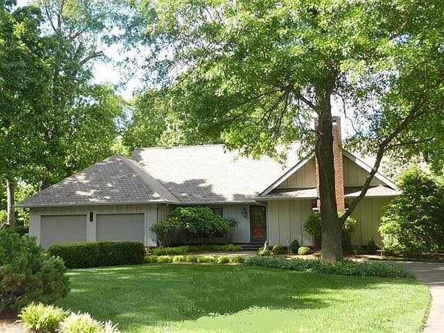 1st image of 218 Golf Cart Dr