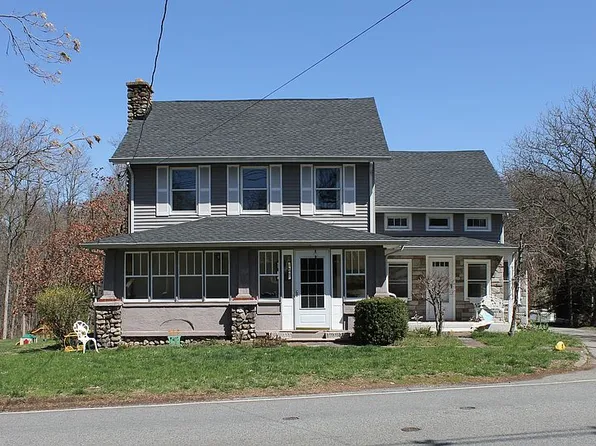 8 River Rd, Montville, NJ 07045