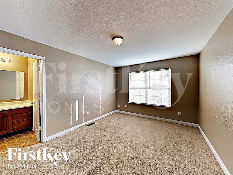 3944 Hornickel Dr — Photo 8
