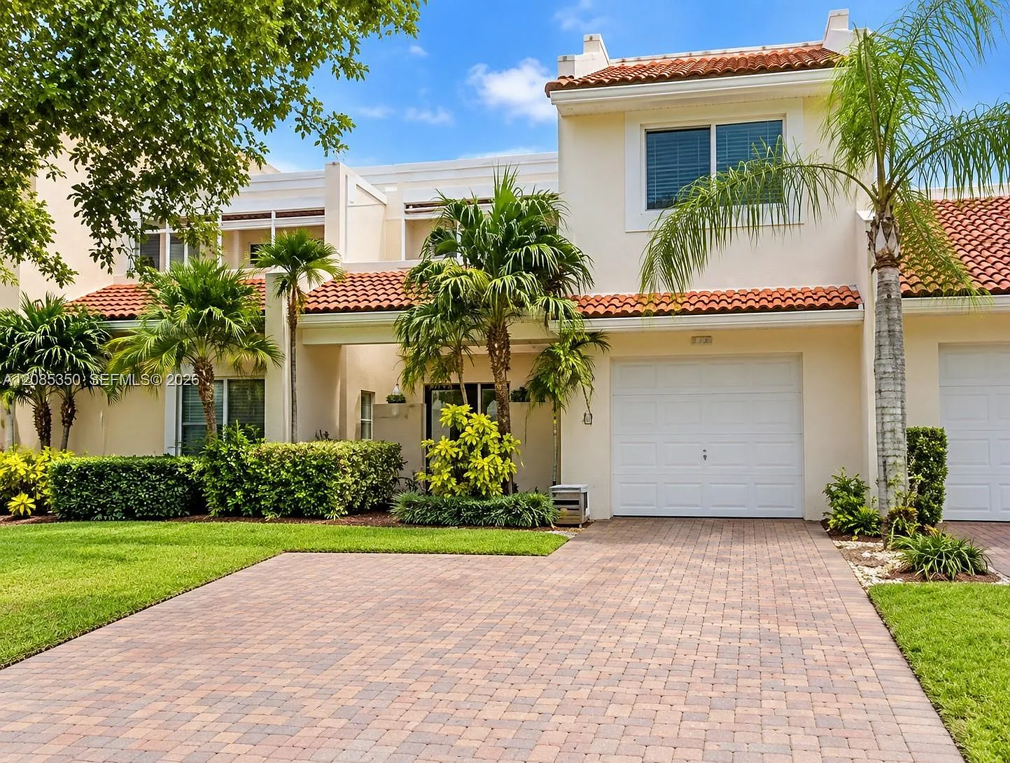 Doral Chase — Photo 3