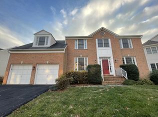 13191 Ashvale Dr, Fairfax, VA 22033