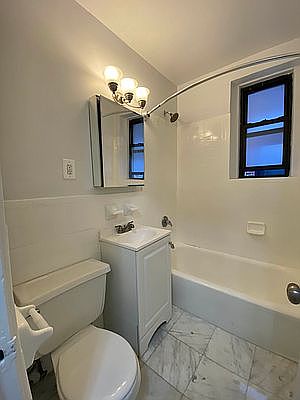 4th image of 212 W 22nd St APT 3C