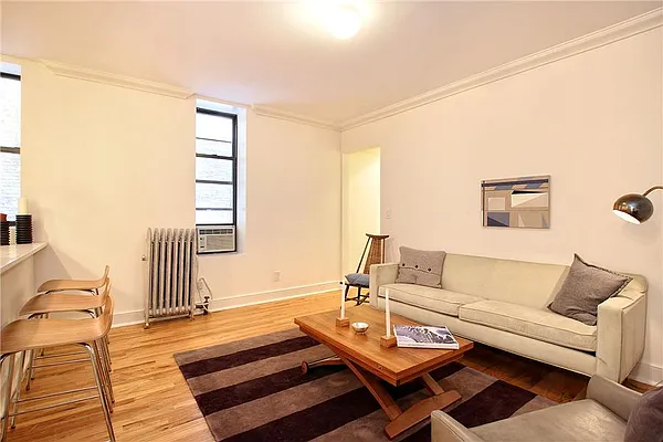 Sold by Warburg | media 1