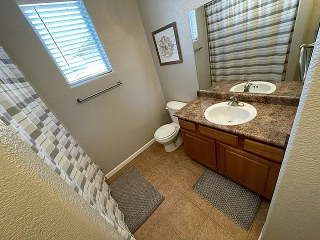 2851 Kansas Dr #C — Photo 12
