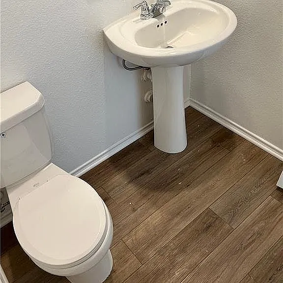 290 Silver Glen Dr — Photo 13