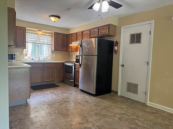 5th image of 283 Privilege St APT 4