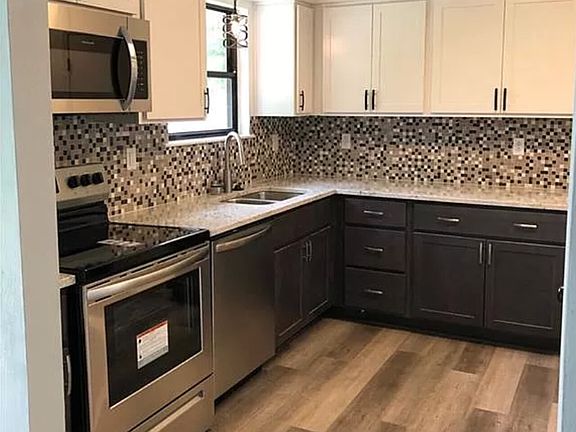 3rd image of 3713 Burr Ln