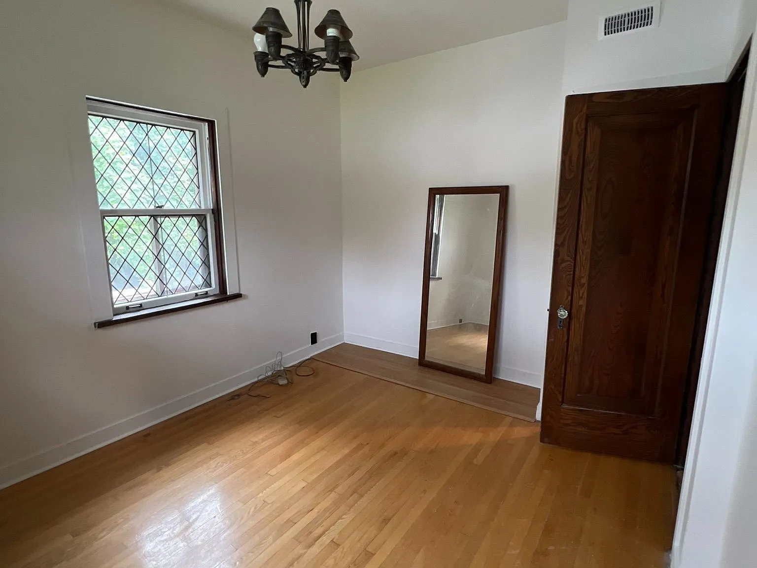 7 bed, $3,800 — Photo 4
