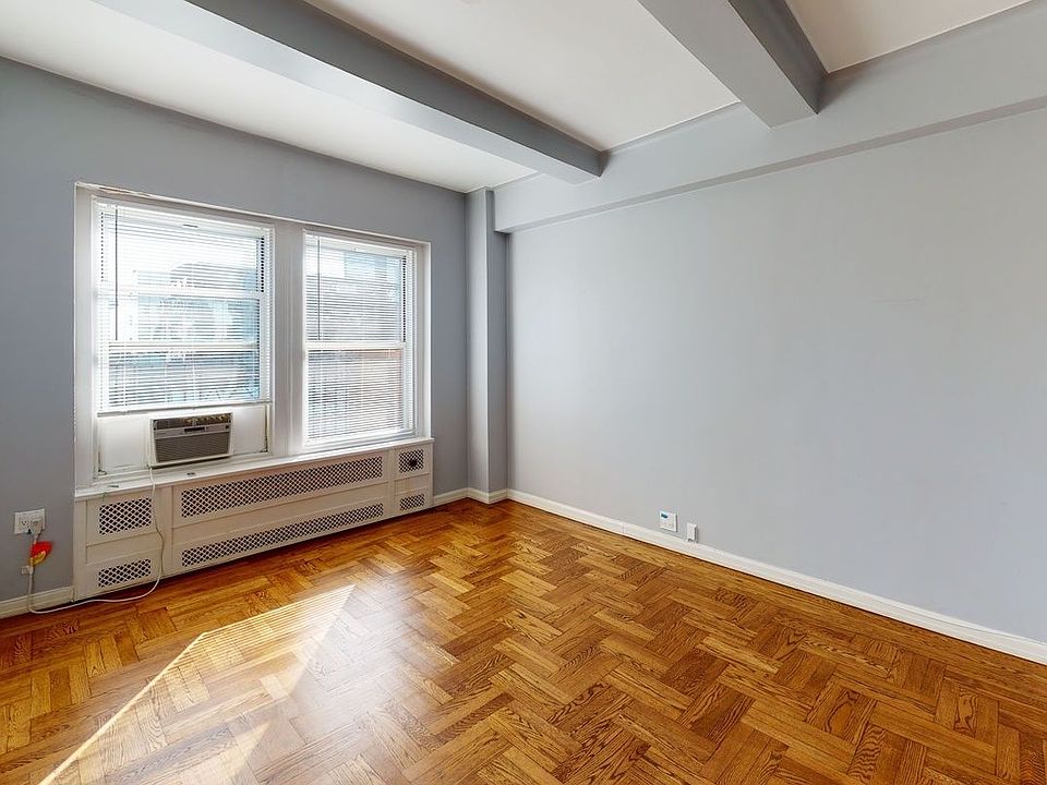1st image of 433 W 34th St APT 8D