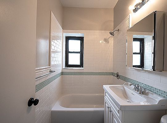 2nd image of 1125 Lexington Ave APT 6A