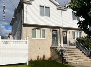 237 Kiswick St, Staten Island, NY 10306