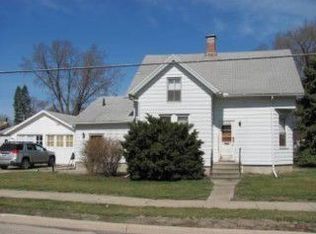 439 1st Ave, Ottawa, IL 61350