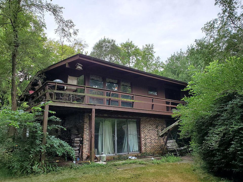 2nd image of 1015 W Windsor Dr