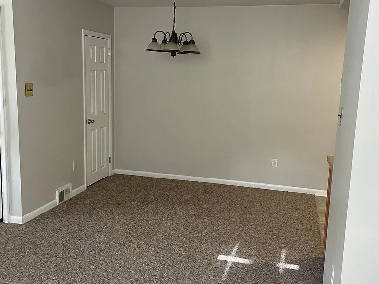 6915 Shalkop St #2 — Photo 8