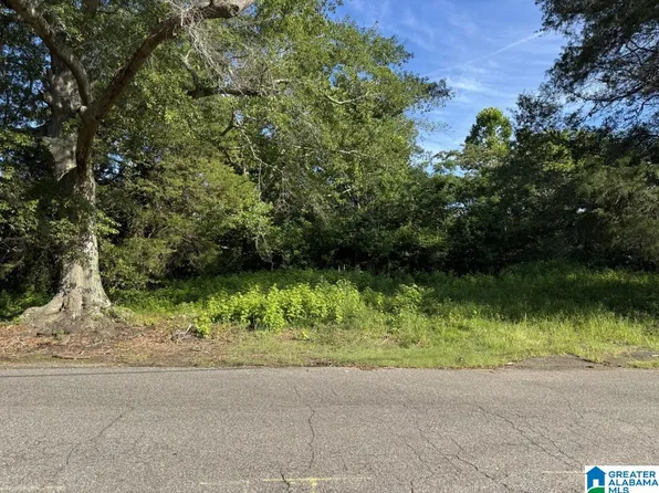 743 Oak St #120, Birmingham, AL 35210