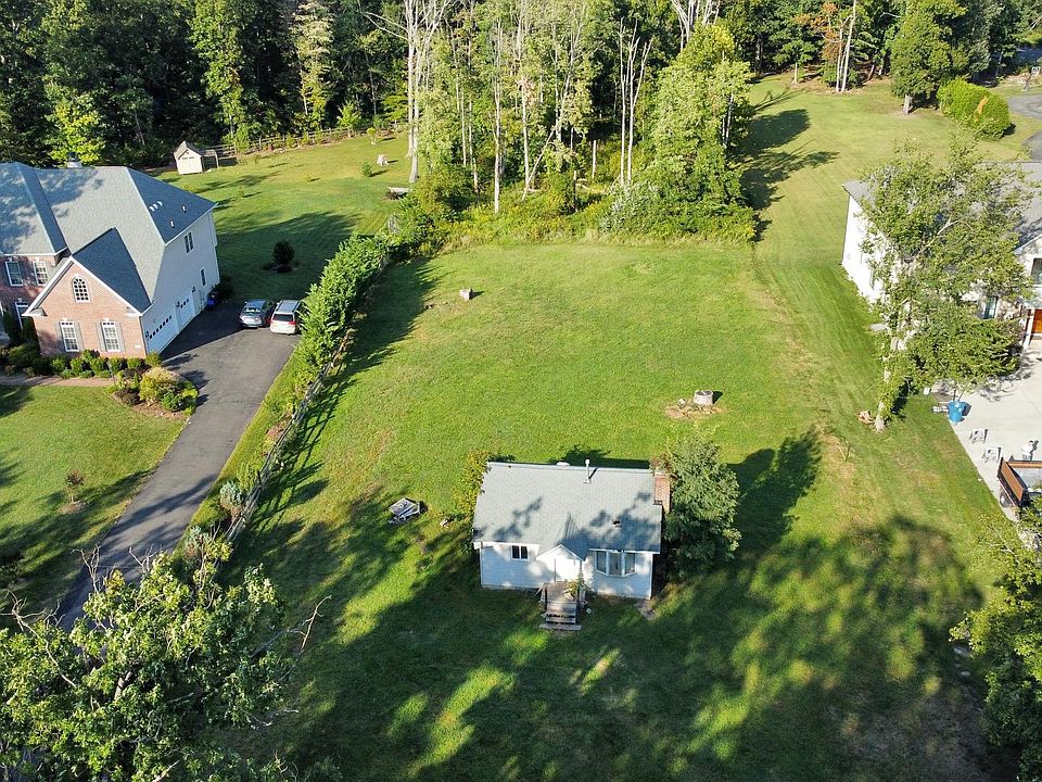 2nd image of 5955 Colchester Rd