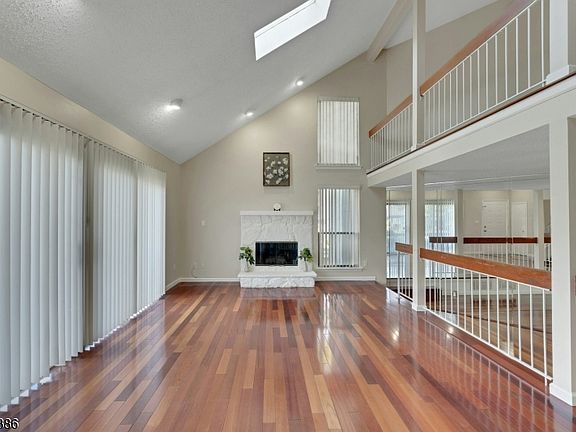 5th image of 148 Linda Ln #148