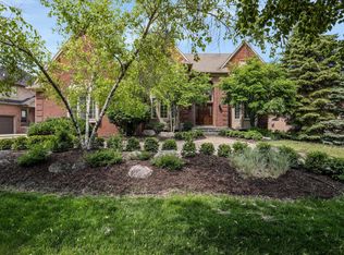 3122 Hedgewood Ln, Rochester Hills, MI 48309