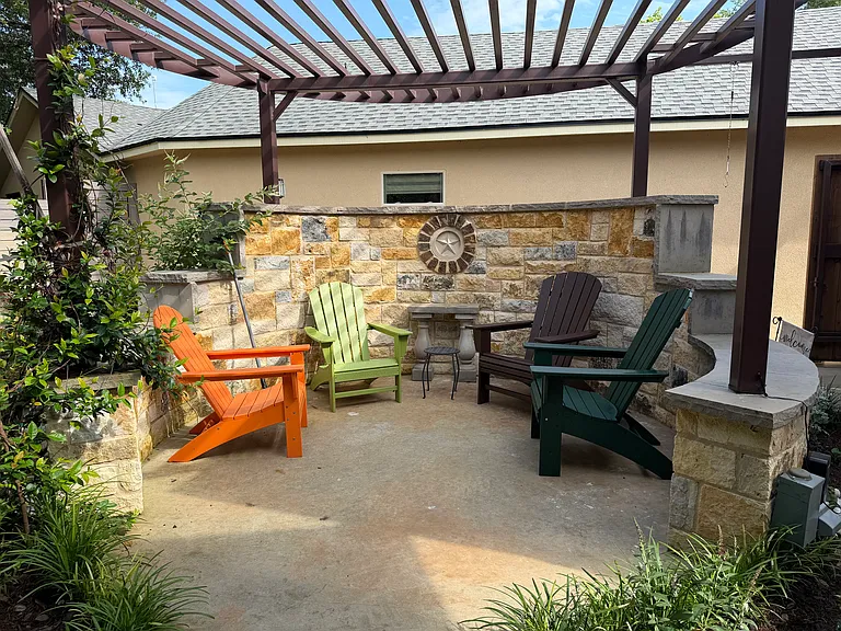 2453 Bottoms East Rd — Photo 31