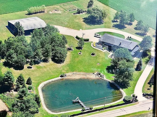 17632 Fogel Rd, Churubusco, IN 46723