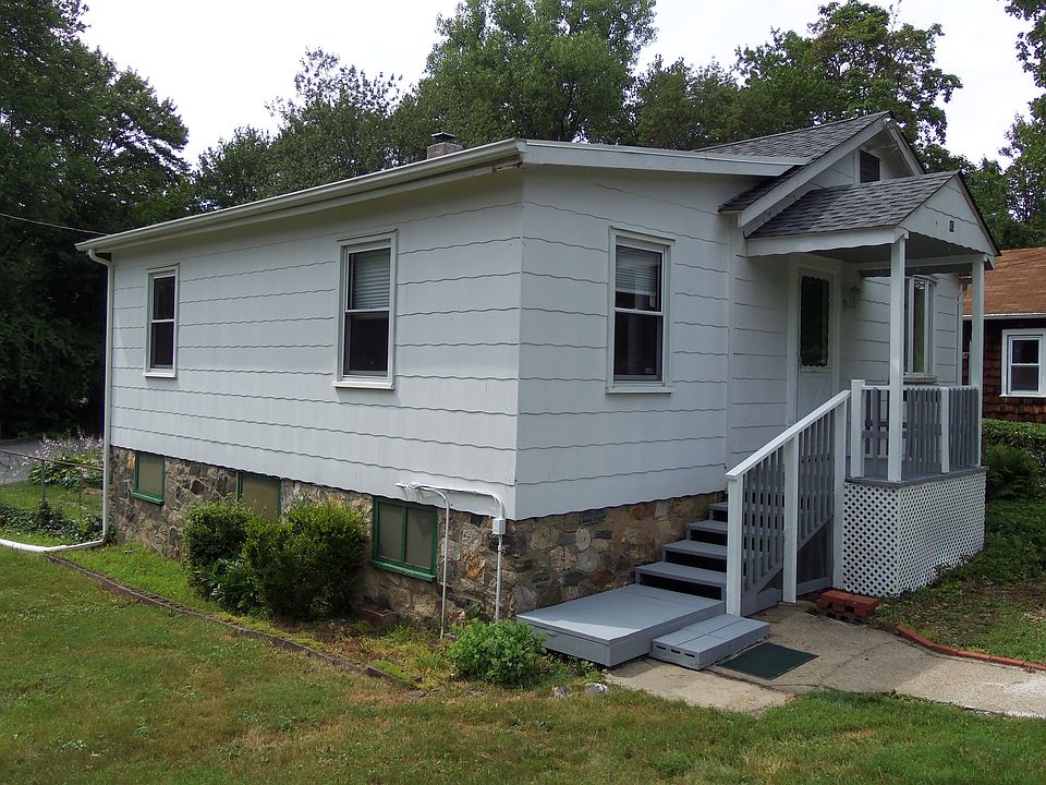 1st image of 43 Lincoln Dr
