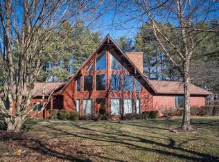 35 Country Club Ln, Anna, IL 62906