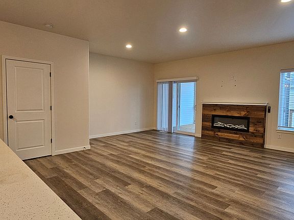 5th image of 1182 Dahnovan Dr