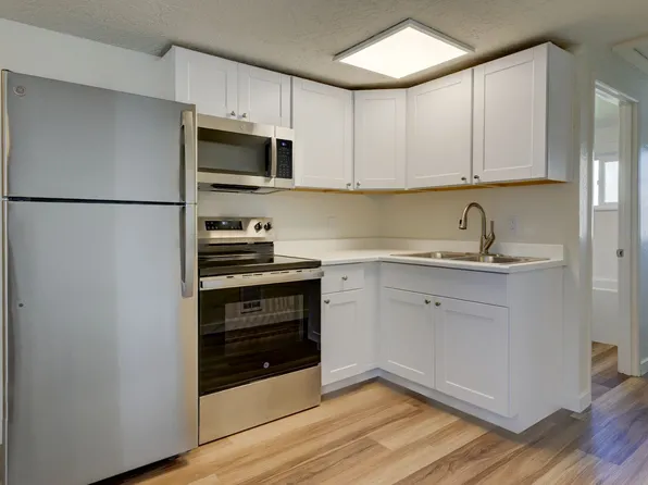 M0963 - 106 S. Main St.