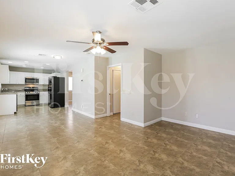 332 Judith Ann Ct — Photo 4