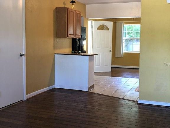 3rd image of 918 59th St S