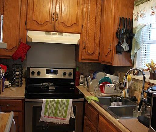 5th image of 3227 Belvedere Dr