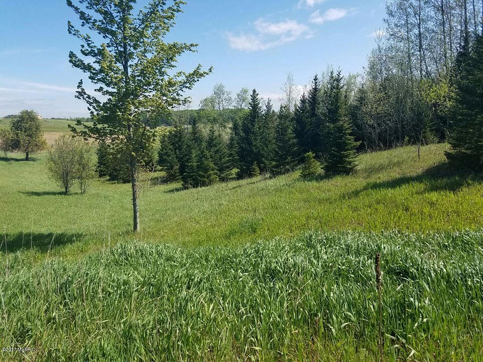 1st image of 1384 N 122nd Ave
