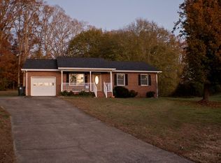 106 E College Mnr, Shelby, NC 28152