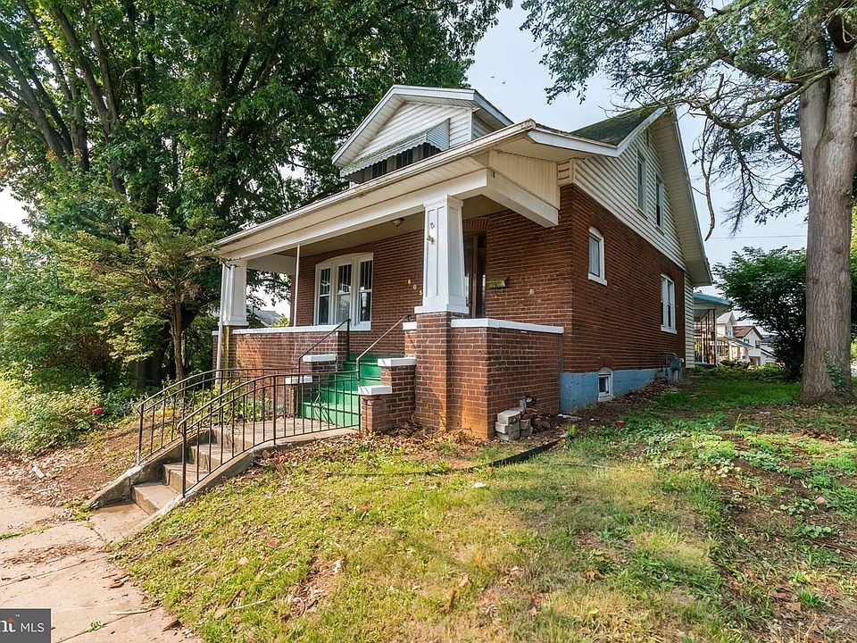 1st image of 605 Brighton Pl