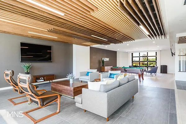 Rented by MNS Marketing | media 32