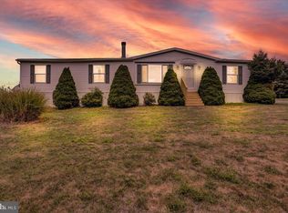 762 Hickory Rd, Mohrsville, PA 19541