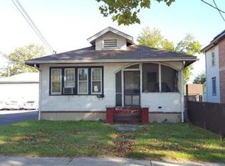204 W Elmer St, Vineland, NJ 08360