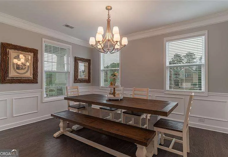 301 Cochin Dr — Photo 9
