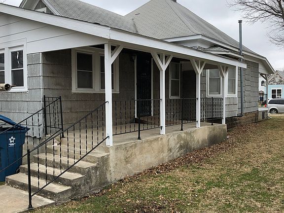 Side porch off the kitchen
